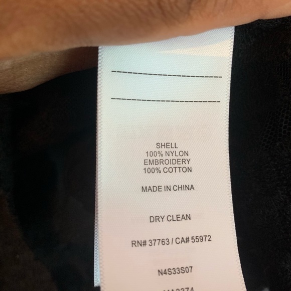 Lace top - Picture 4 of 6